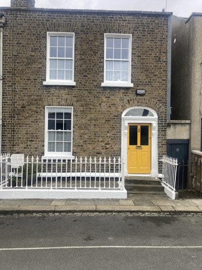 Outside decoration of windows, doors and railings by Abhaile Decorators, Dublin, Ireland